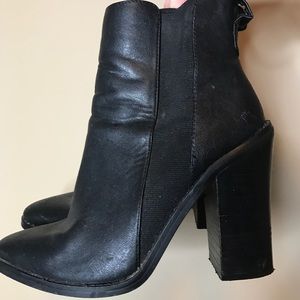 Steve Madden black heeled booties